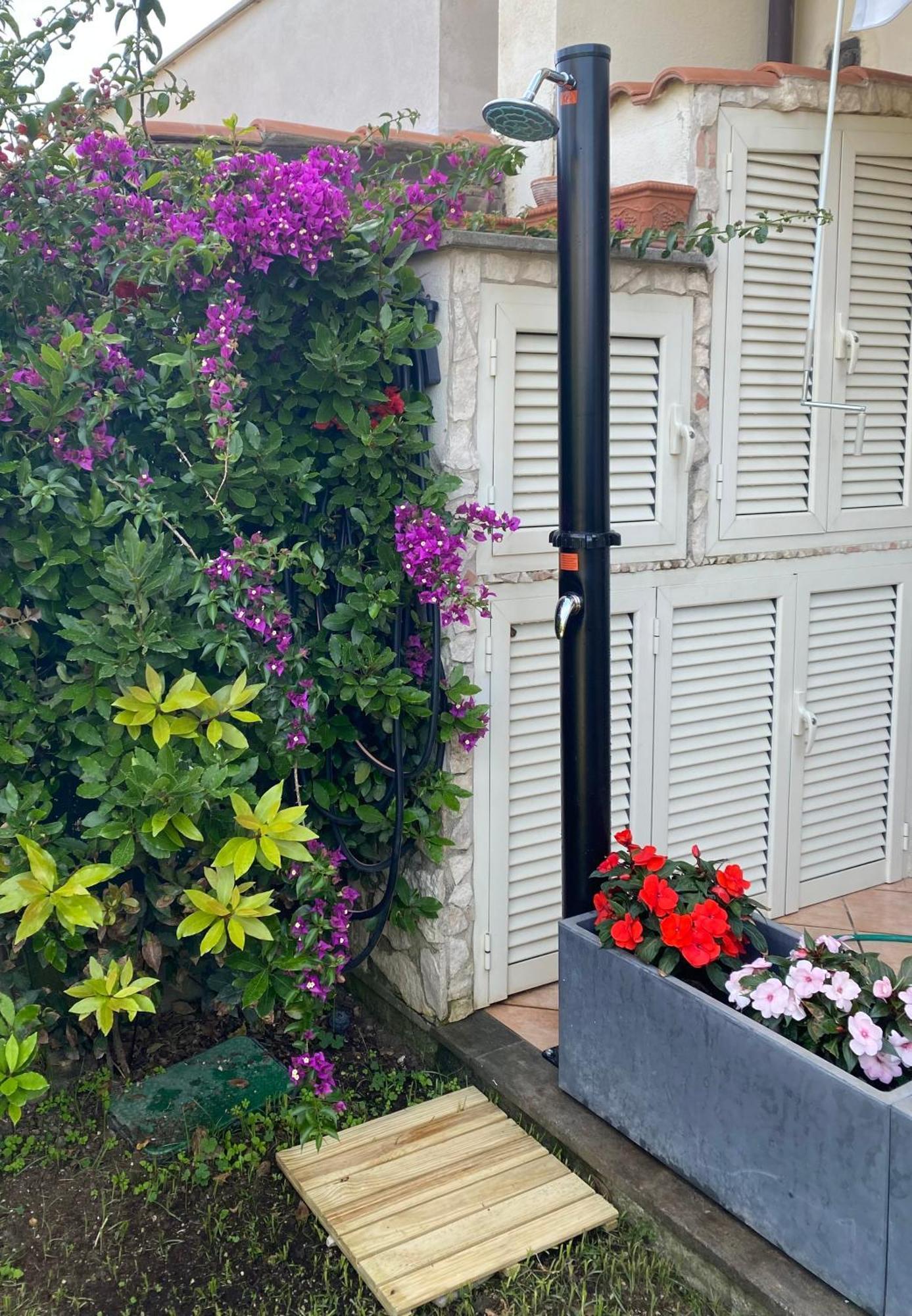 Villetta Relax Fast Wi-Fi 9 Min Porto Civitavecchia 산타마리넬라 외부 사진