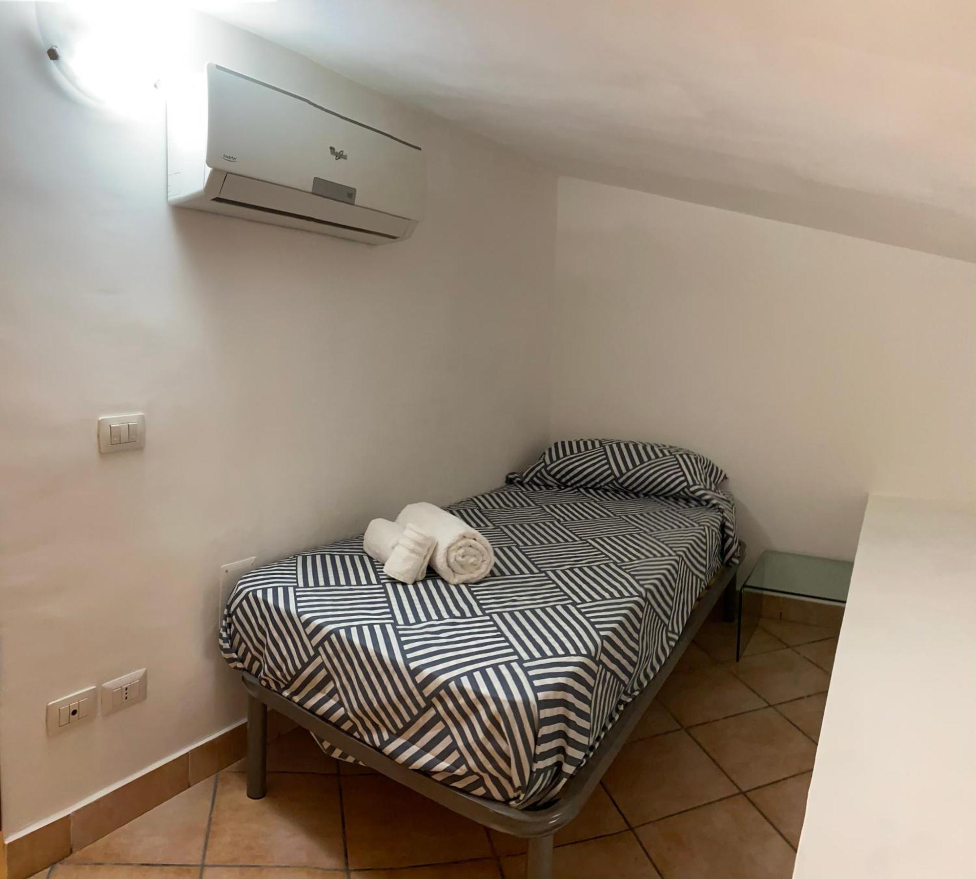 Villetta Relax Fast Wi-Fi 9 Min Porto Civitavecchia 산타마리넬라 외부 사진